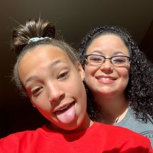 Meet your Posher, Sienna